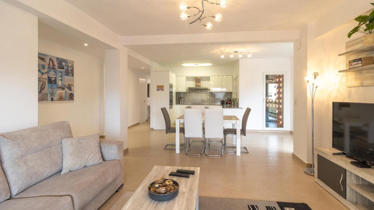 Modern 2 Bedroom Apartment 100 M From The Beach Хавеа Экстерьер фото