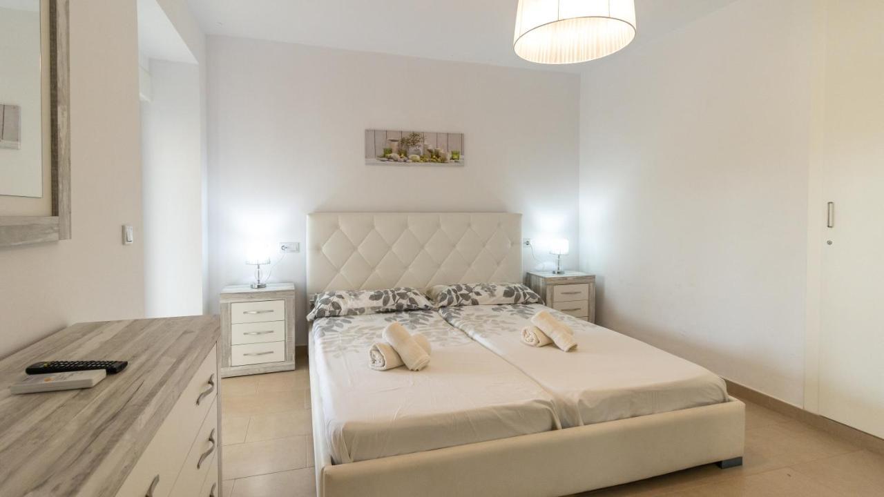Modern 2 Bedroom Apartment 100 M From The Beach Хавеа Экстерьер фото